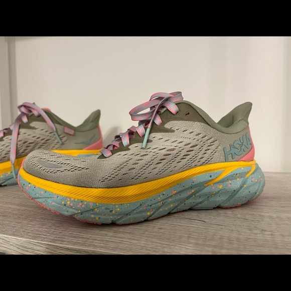 SOLD | HOKA Free People Clifton - size 6 (W) seaweed/green tea FP Movement HOKA - Picture 5 of 12